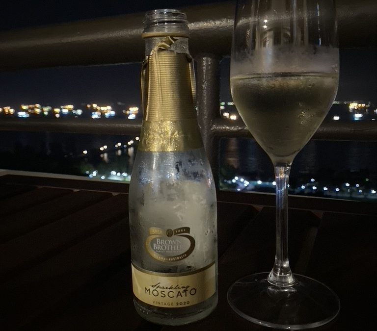 Sunday Sights – Cheers!